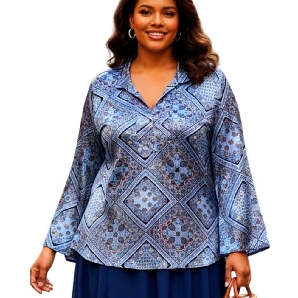 Lane Bryant Satin Popover Top Womens Size 22/24 Blue Retro Medallion Flowy 3X